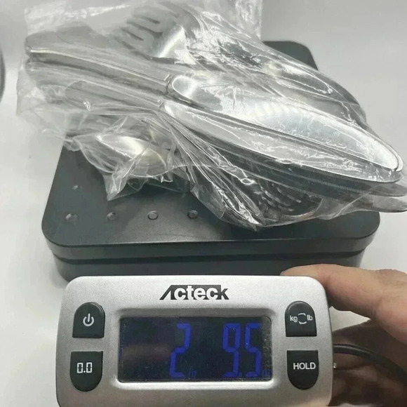 Wm A Rogers Deluxe Oneida Ltd MANSFIELD Stainless Steel 31 PCs - Picture 5 of 5